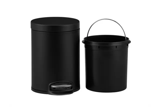 Kosz pedałowy SILENT SERENE, pojemność 5 l, metalowy, czarny matowy
 Merida KIC413