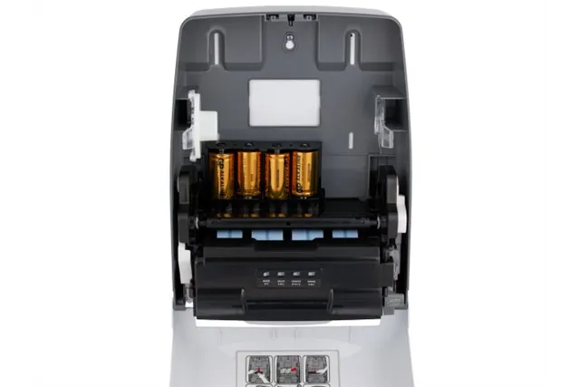 Automatyczny bezdotykowy podajnik ręczników papierowych w rolach MERIDA ONE AUTOMATIC MAXI, tworzywo ABS, biały
 Merida CEB501