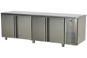 SM - 4D/N ﻿﻿Stół mroźniczy czterodrzwiowy RM Gastro