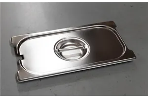 PUCH - 1/2 ﻿Pokrywka z wycięciem na uchwyt i chochlę Red Fox