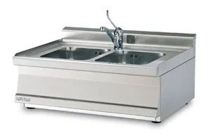 LAT - 68 ﻿﻿Zlew z baterią RM Gastro