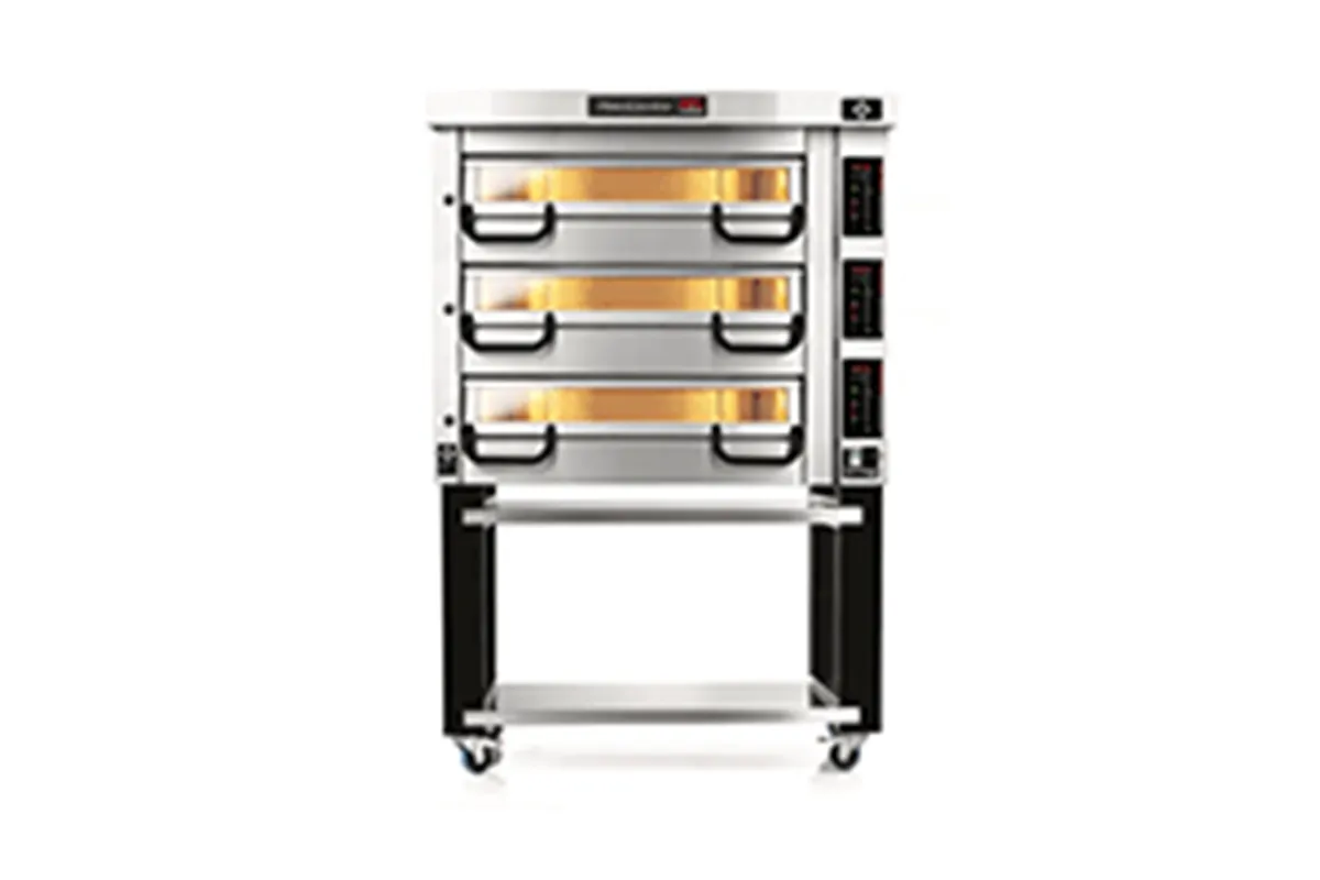 PM 823ED Piec do pizzy 3-komorowy sterowany elektronicznie POWERED BY RM
