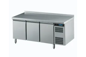 Stół chłodniczy GN 2/3 z własnym chłodzeniem z blatem AKT EK632 3601 Rilling