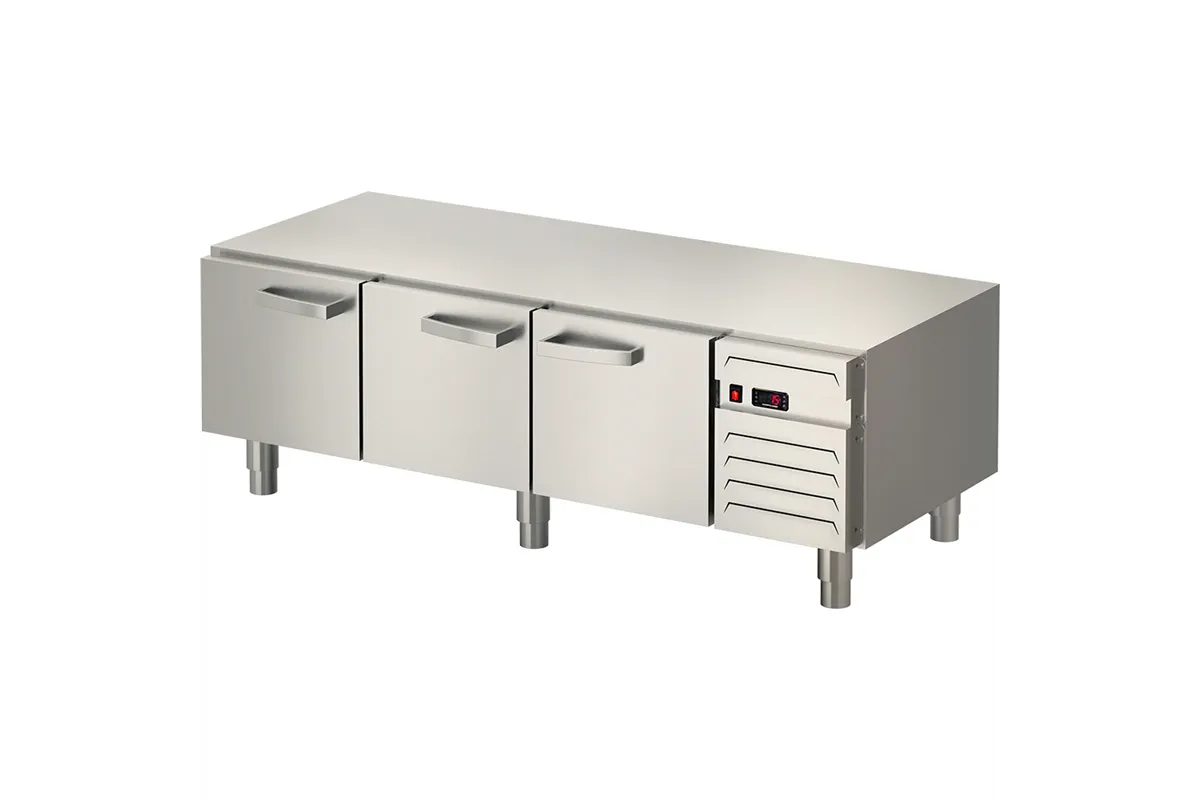 Podstawa chłodnicza, linia "700",  1600x650x600 mm, 3 drzwiowa, GN 1/1 Stalgast 887037
