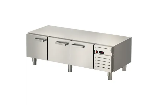 Podstawa chłodnicza, linia "700",  1600x650x600 mm, 3 drzwiowa, GN 1/1 Stalgast 887037