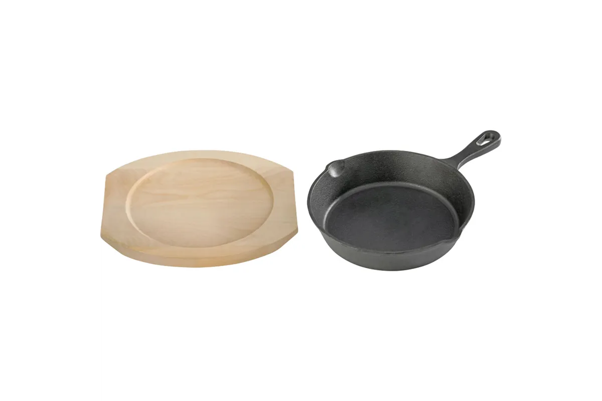 Patelnia żeliwna z podstawą drewnianą, Ø 200 mm Stalgast 049008