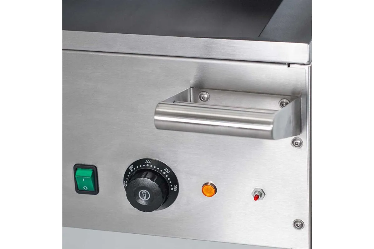 Patelnia elektryczna uchylna na stelażu, Gredil, 700x786x912 mm, P 6.3 kW, U 400 V Gredil 778003