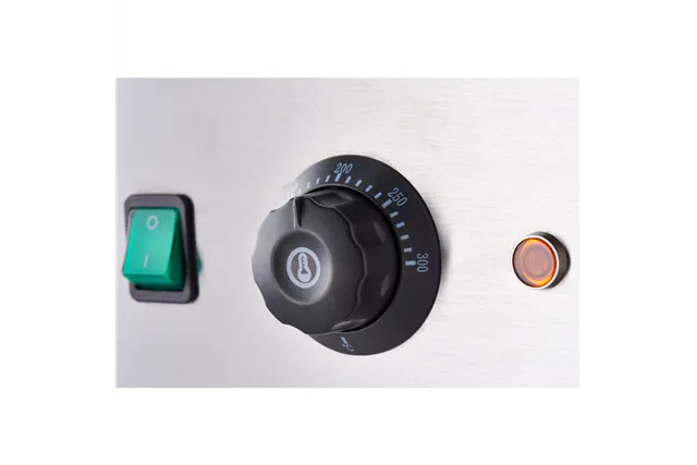 Patelnia elektryczna uchylna na stelażu, Gredil, 700x786x912 mm, P 6.3 kW, U 400 V Gredil 778003