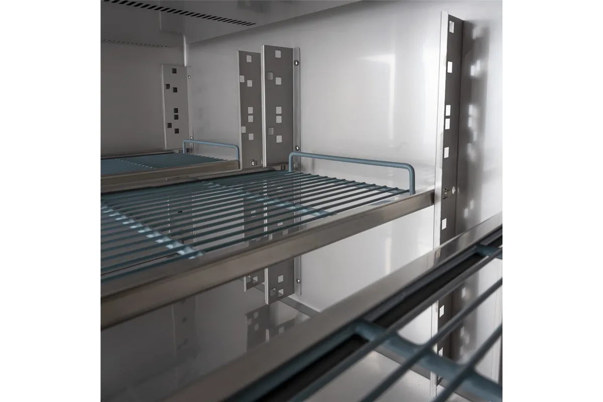 Stół chłodniczy 3 drzwiowy, agregat po prawej stronie, Frost, GN 1/1, V 312 l Stalgast 835036