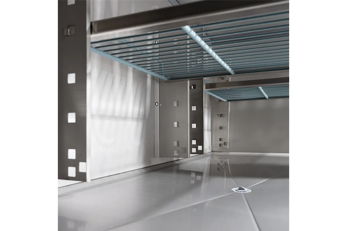 Stół chłodniczy 3 drzwiowy, agregat na dole, Frost, GN 1/1, V 219 l Stalgast 835039