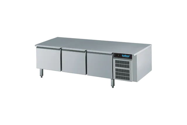 Stół chłodniczy GN 1/1 z własnym chłodzeniem z blatem AKT EK721 1402-C18