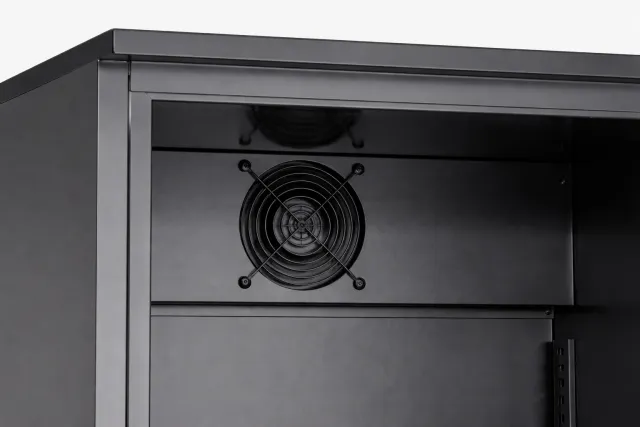 Lodówka barowa 2-drzwiowa, 384L, 900x530x(H)1820mm, czarna Arktic Hendi 237014