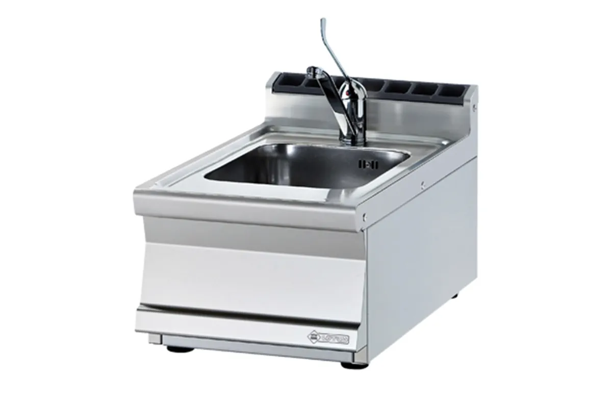 LA-74 ﻿﻿Zlew z baterią RM Gastro 00000848