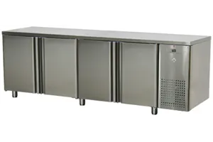 SCH 4D DL Stół chłodniczy czterodrzwiowy z rantem RM Gastro 00008719