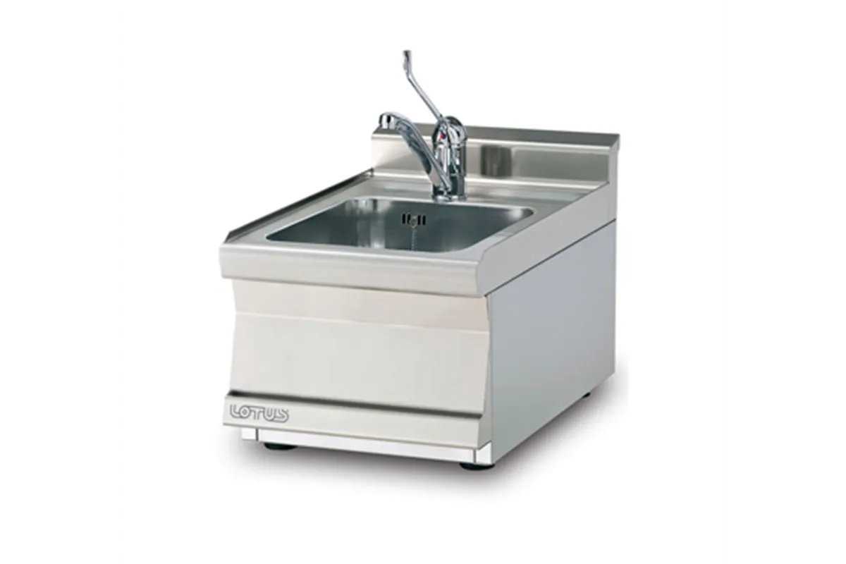 LAT-64 ﻿﻿Zlew z baterią RM Gastro 00000572