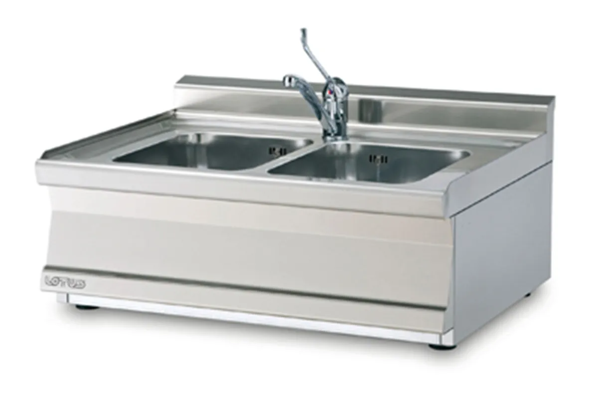 LAT-68 ﻿﻿Zlew z baterią RM Gastro 00000573