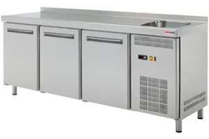 RT 3DS ﻿Stół chłodniczy trzydrzwiowy ze zlewem Red Fox 00001412