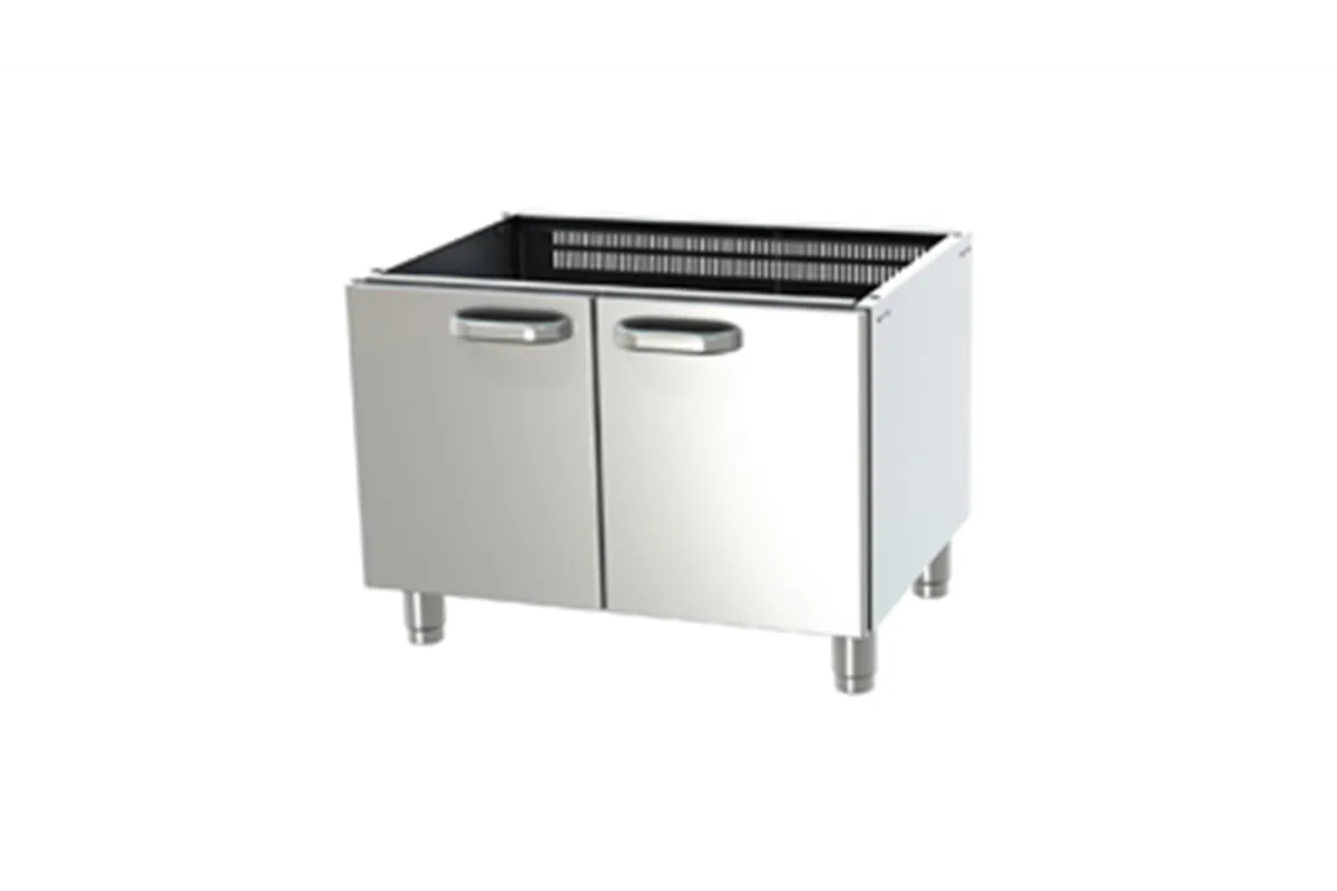 P 70/80 D ﻿Podstawa z drzwiami Red Fox 00027351