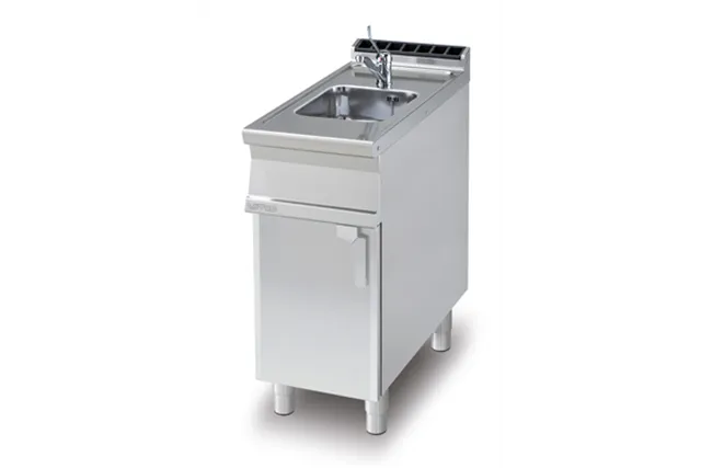 LA-94 ﻿Płyta robocza ze zlewem RM Gastro 00028353