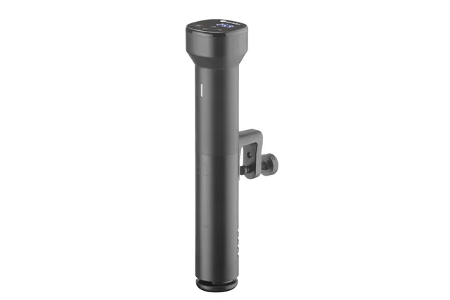 Cyrkulator zanurzeniowy do sous vide 30, 30L, czarny, 220-240V/1200W, 70x120x330mm HENDI 221129