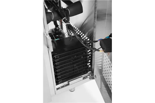 Stół chłodniczy z 4 szufladami i agregatem bocznym, Profi Line, 230V/250W, 1360x700x858mm Arktic 233764
