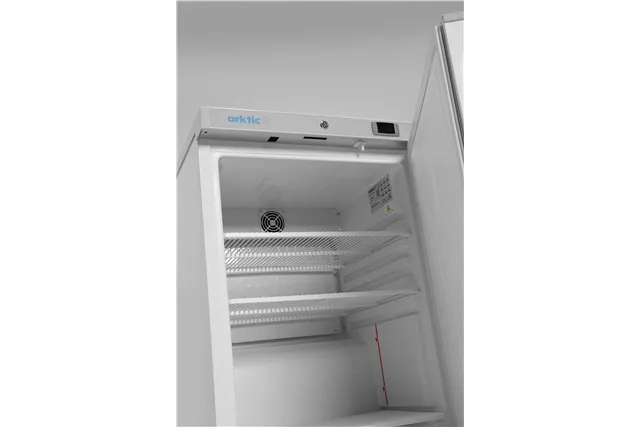Szafa chłodnicza w obudowie ze stali malowanej na biało Budget Line, Budget Line, biały, 230V/124W, 598x623x838mm Arktic 236000