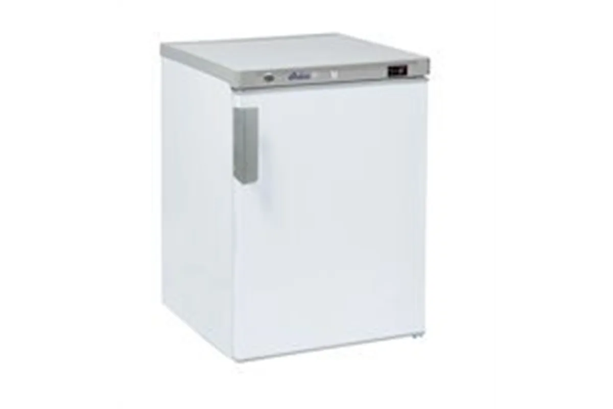Szafa mroźnicza z obudową ze stali malowanej, Budget Line, 200 l, biały, 230V/111W, 589x655x838mm HENDI 236062