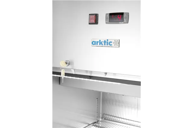 Szafa chłodnicza, 1-drzwiowa, GN 2/1, 465L, 230V/250W, 700x880x2043mm Arktic 236673