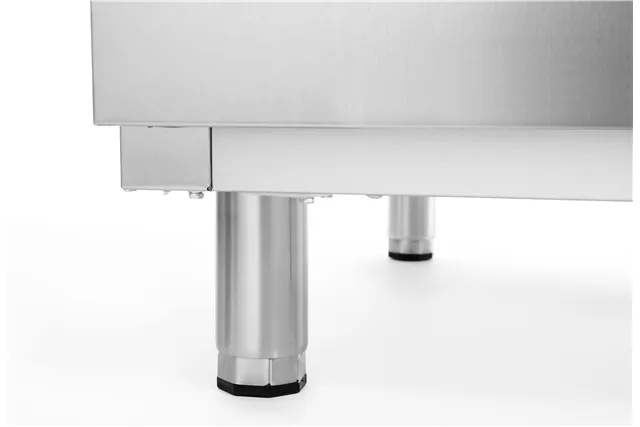 Szafa chłodnicza, 1-drzwiowa, GN 2/1, 465L, 230V/250W, 700x880x2043mm Arktic 236673