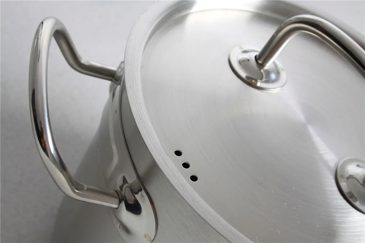 Garnek wysoki z pokrywką, Kitchen Line, 2,8L, ⌀160x140mm HENDI 837108