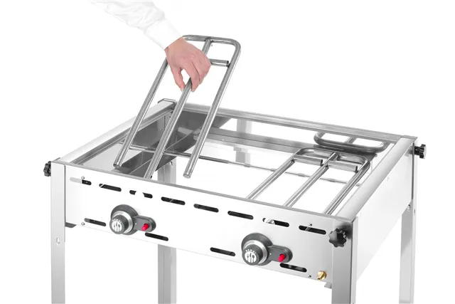 Grill Green Fire 2-palnikowy, Profi Line, Emaliowana patelnia żeliwna i ruszt GN 1/1, 11,6kW, 740x615x825mm HENDI 149508