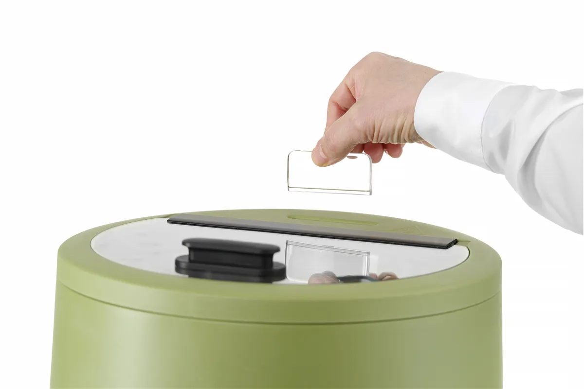 Kociołek do zupy UNIQ, designed by Robert Bronwasser, 8L, zielony, 220-240V/500W, ⌀365x325mm HENDI 860540