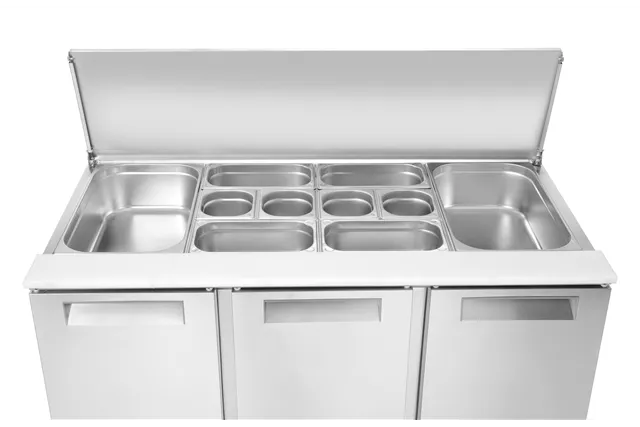 Stół chłodniczy sałatkowy 3-drzwiowy z pokrywą uchylną, Arktic, 219L, 230V/155W, 700x1365x(H)860mm Arktic 236178