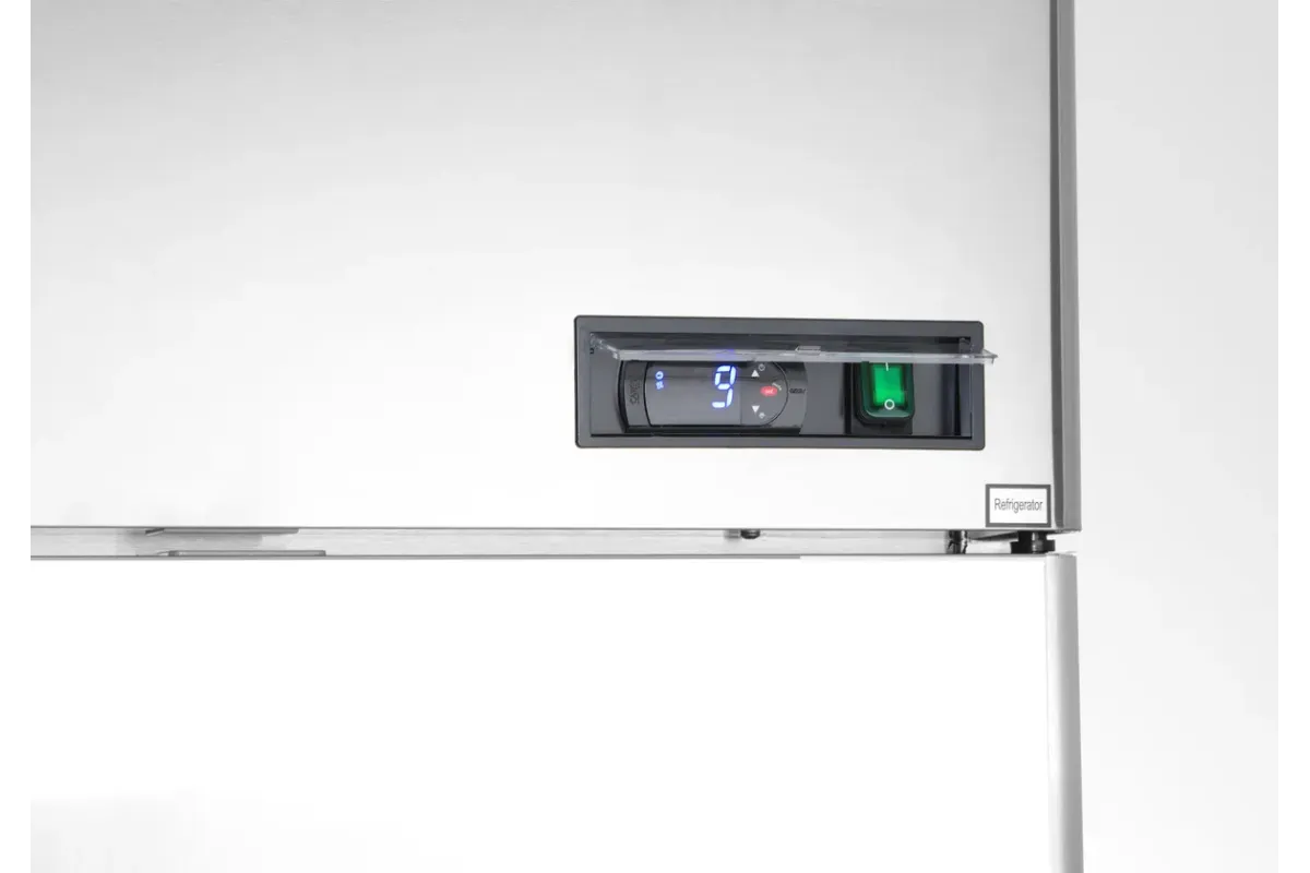 Szafa chłodnicza 1-drzwiowa 670l, Profi Line, GN 2/1, 230V/220W, 730x800x2096mm Arktic 232118