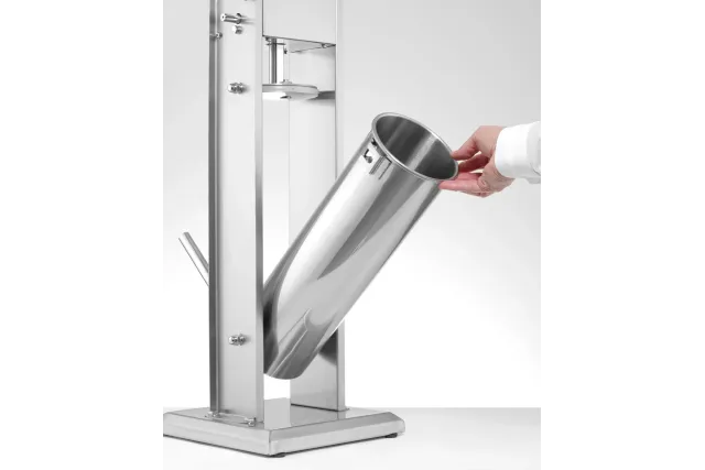 Nadziewarka do kiełbas, Profi Line, 7L, 300x340x830mm HENDI 282090