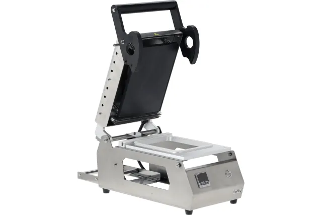 Zgrzewarka do tacek z matrycą 1-komorową YATO YG-09280 – 900 W, sterownik Omron, płyta PTFE, cięcie folii