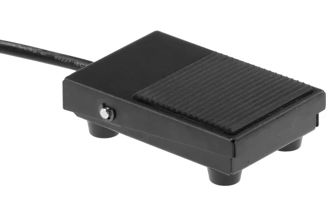 Nadziewarka do kiełbas elektryczna 15L z YATO YG-03382