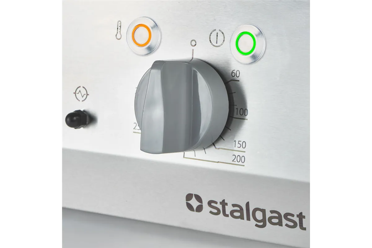 Płyta grillowa elektryczna, chromowana, ryflowana, P 8.1 kW, U 400 V Stalgast 9737200