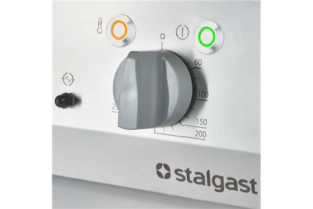 Płyta grillowa elektryczna, chromowana, gładko-ryflowana, P 8.1 kW, U 400 V Stalgast 9737300