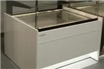 Witryna cukiernicza chłodnicza, szyba prosta uchylna, płyta meblowa, podświetlany spód, szerokość 1020 mm RAPA C-A/102/89